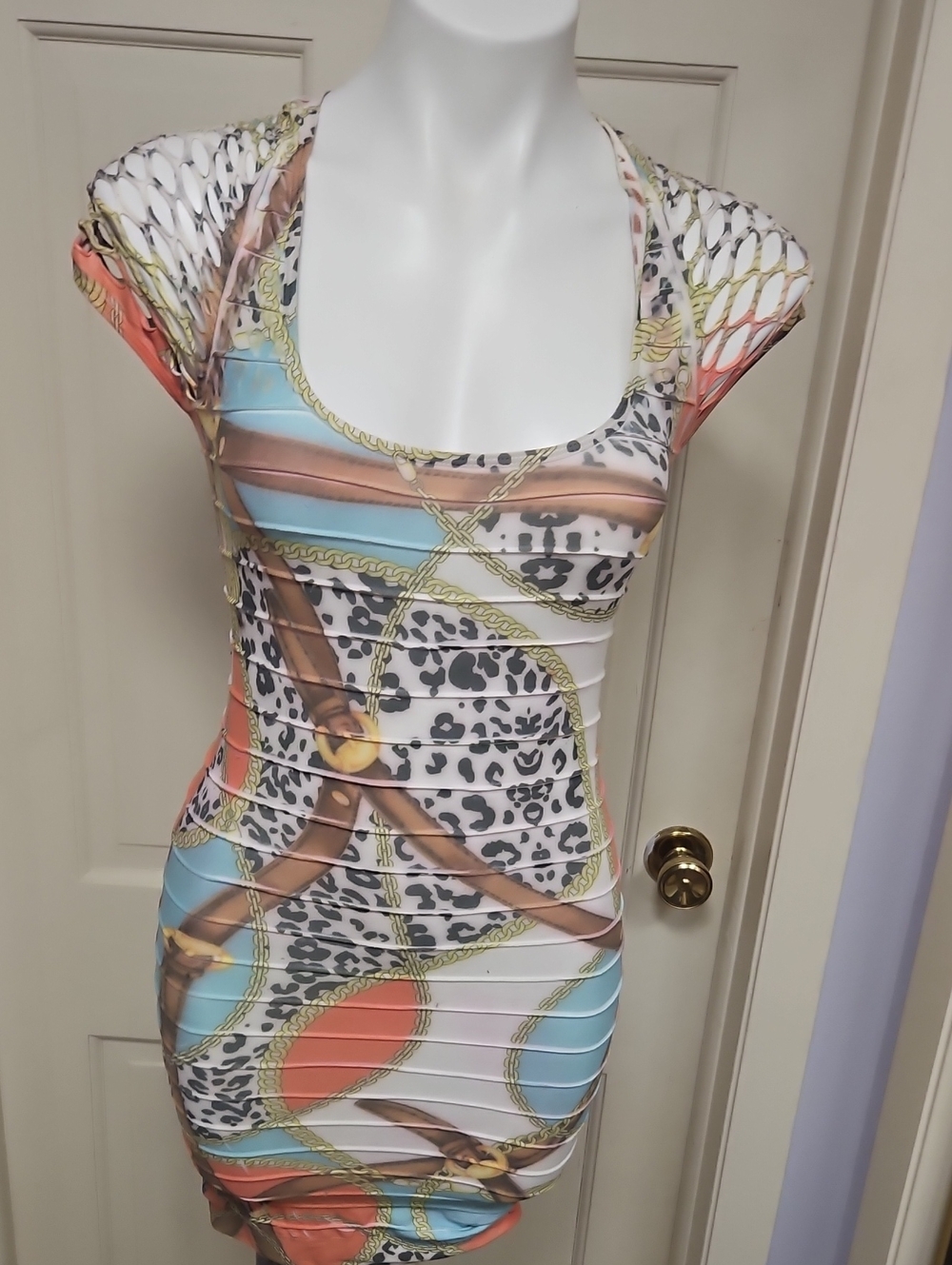 Scoop Neck Bodycon Dress Leopard Print Coral & Blue Chain